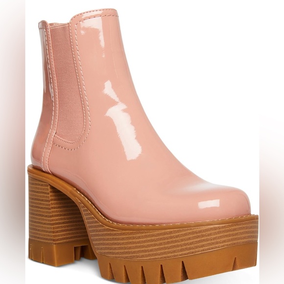 Madden Girl Gotchha Pink Patent Leather Chelsea Chunky Platform Ankle Boots - Picture 1 of 9